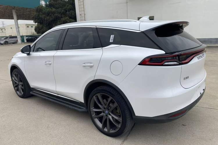 Used BYD Tang New Energy 2018 DM 2.0T All-Wheel Drive Smart Connect Advanced Model 7 Seats China V Emission Standard