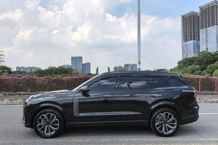 Used Lynk & Co 09 EM-P 2023 2.0TD EM-P Long-Range Version PM 7-Seater
