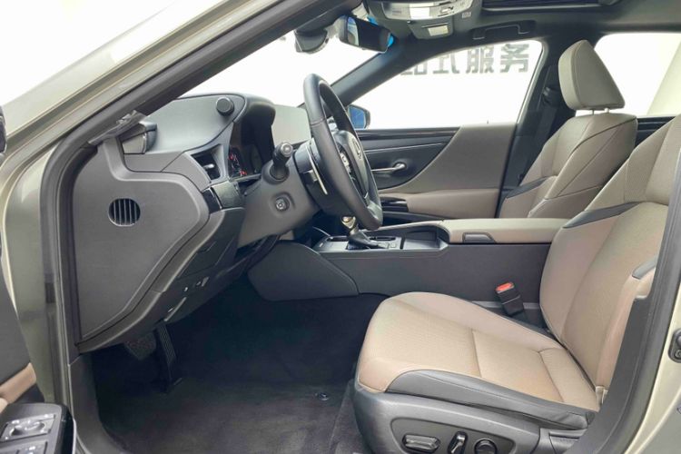 Used Lexus ES 2022 200 Excellence Edition
