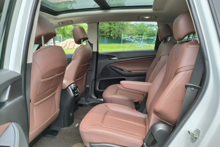 Used Buick GL6 2019 18T 6-Seater Connected Luxury Version China VI Standard