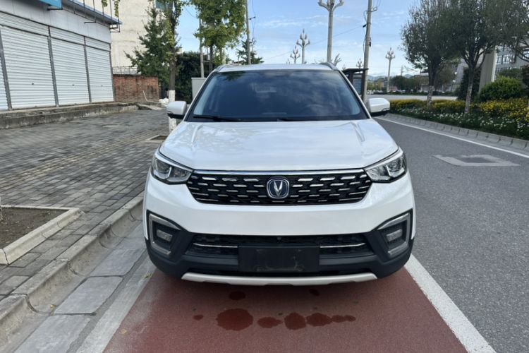 Used Changan CS55 2019 1.5T Manual Colorful Model China VI Standard
