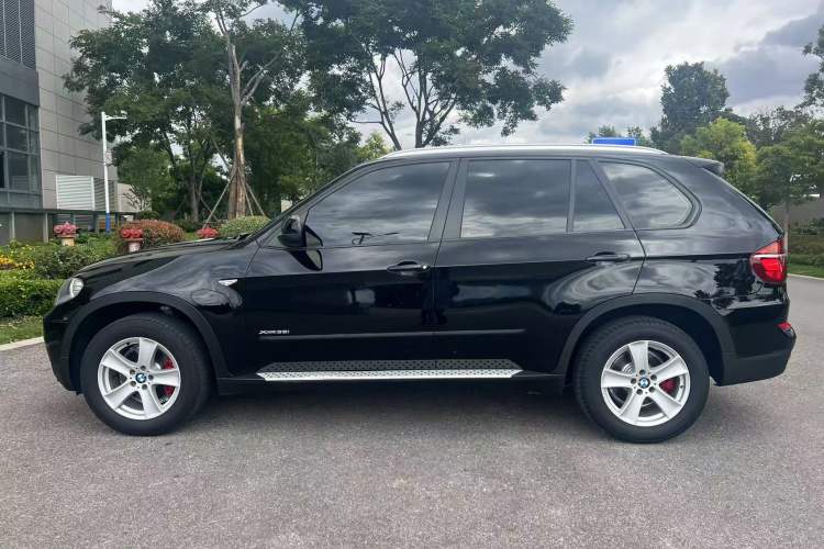 Used BMW X5 2013 xDrive35i Middle East version
