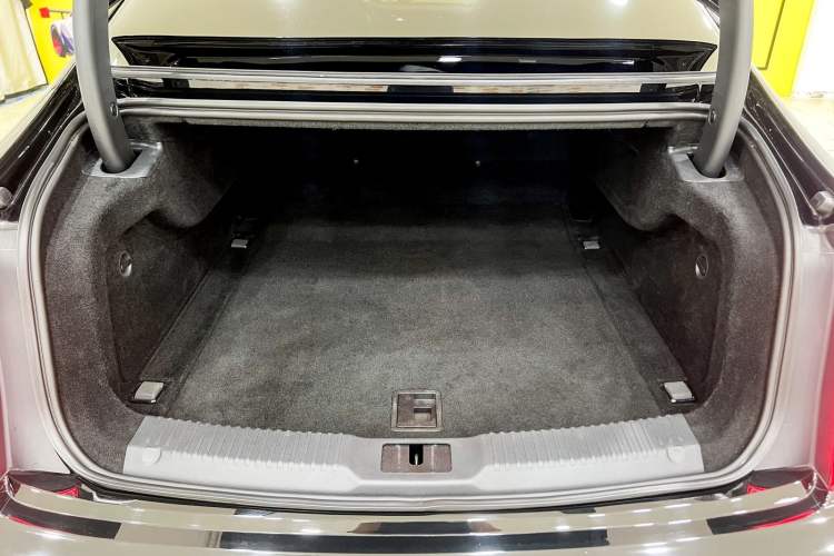 Used Hongqi H9 2020 2.0T Smart Connect Flagship Edition
