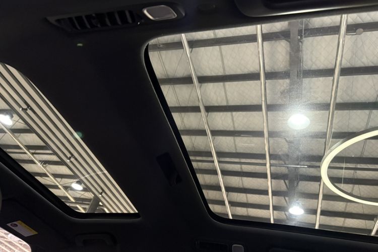 Used Li Auto L8 2023 Pro Model
