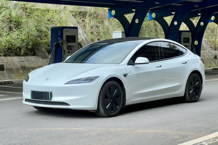 Used Tesla Model 3 2025 Rear-Wheel-Drive Version