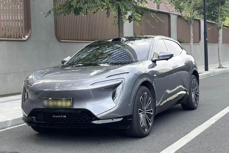 Used  07 2024 Max Extended-Range Edition
