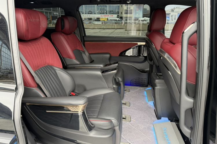 Used GAC Trumpchi M8 2023 Zongshi Series Dual-Motor YuZun Edition