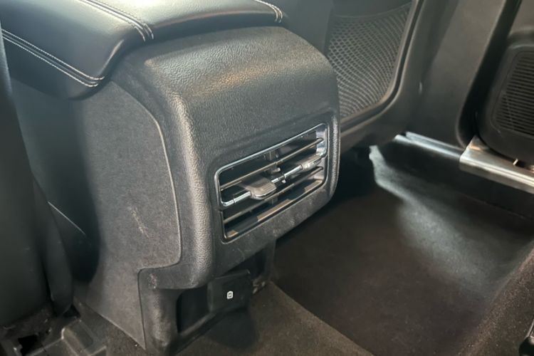 Used Lincoln Corsair 2021 2.0T Two-Wheel-Drive Luxury Edition
