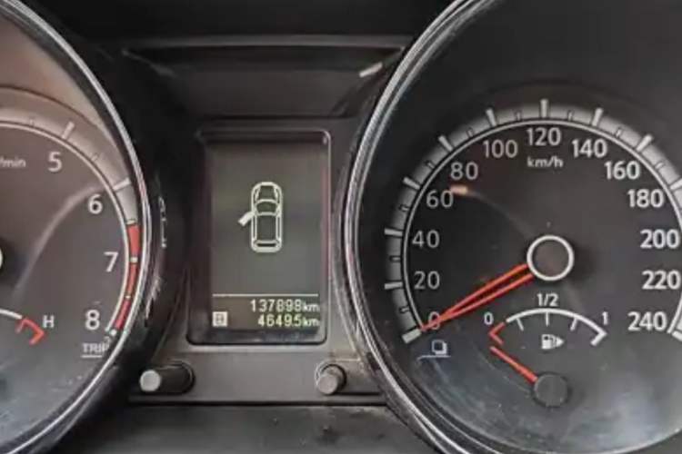 Used Venucia T70 2015 2.0L CVT Smart Choice Edition
