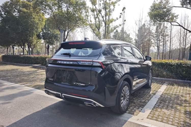 Used JETOUR X70 PLUS 2025 1.5T Luxury Dynamic Edition 5 Seats
