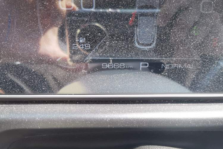 Used ORA Good Cat 2023 401 km Standard Range Prestige Version Lithium Iron Phosphate
