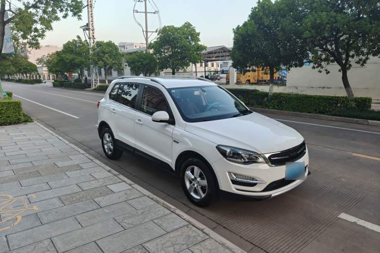 Used Zotye Domy X5 2015 1.5T CVT Landlord Edition China V Standard
