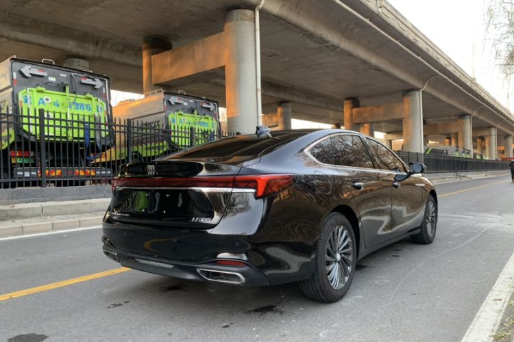 Used Buick LaCrosse 2025 28T Platinum Edition