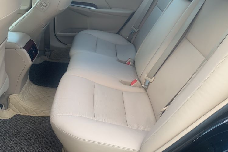 Used Toyota Camry 2012 2.5G Luxury Edition
