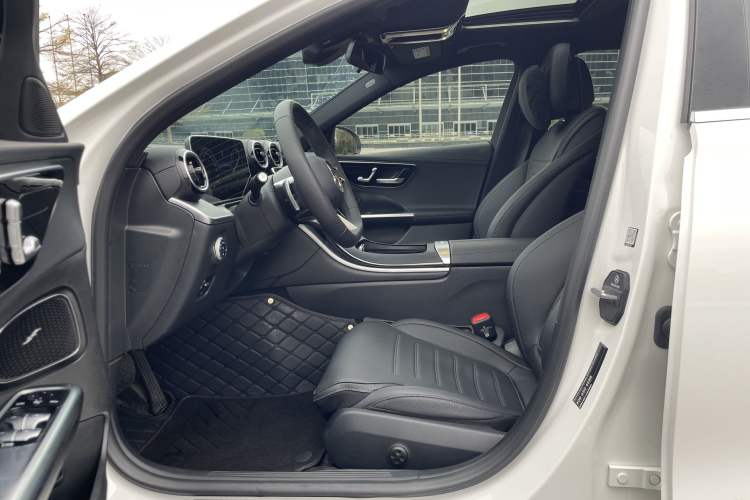 Used Mercedes-Benz C-Class 2025 Refresh C 200 L Sport Edition
