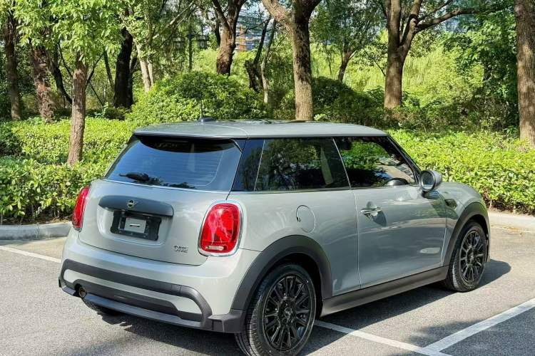 Used  MINI 2022 Updated 1.5T ONE
