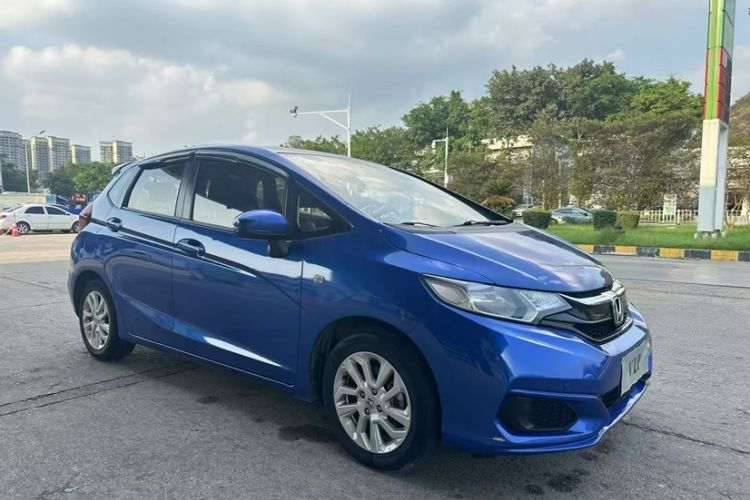 Used Honda Fit 2018 1.5L CVT Comfort Sunroof Version