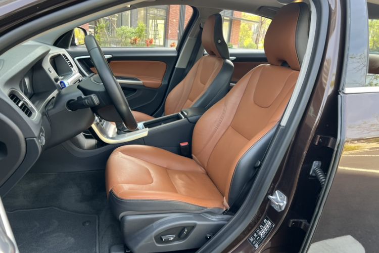 Used Volvo S60 2018 S60L T3 Smart Upgrade Edition
