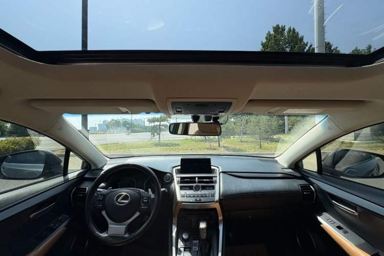 Used Lexus NX 2015 200T All-Wheel-Drive Fēngshàng Edition
