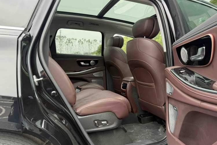 Used  Lanyue 2023 400T Four-Wheel Drive Star Prestige Edition 6 Seats
