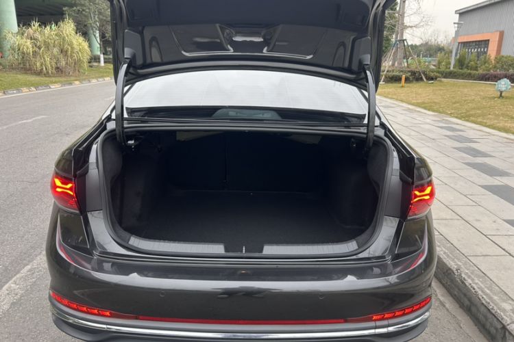 Used Volkswagen Sagitar 2023 300TSI DSG Flyover Edition
