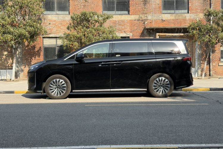 Used BYD Xia 2025 DM-i 1.5T 180km Beyond Edition
