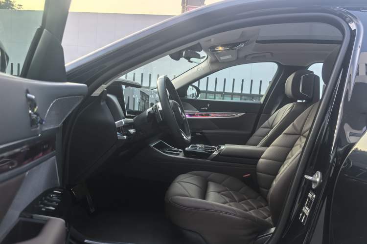 Used BMW 7 Series 2023 740Li Leading Model M Sport Package