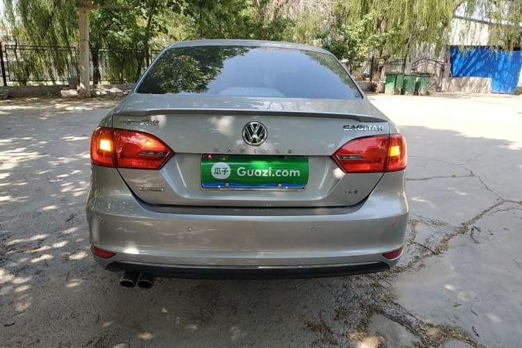 Used Volkswagen Sagitar 2014 1.4TSI Automatic Luxury Model
