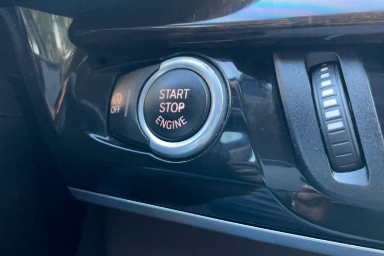 Used BMW X5 2018 xDrive28i
