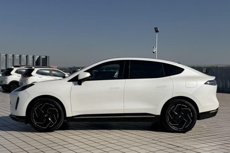 Used  HT 2023 670 Rear-Drive Ultra-High Voltage Version
