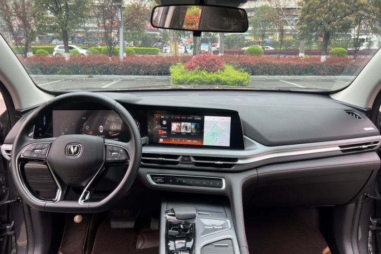 Used Changan CS75 PLUS 2022 1.5T Automatic Luxury Model
