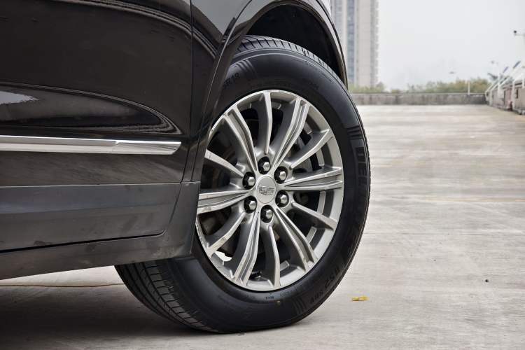 Used Cadillac XT5 2018 25T Luxury Model