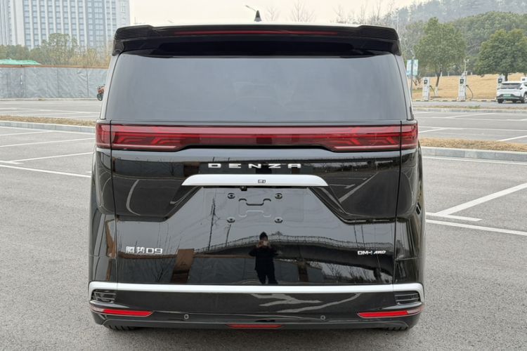 Used Denza D9 2024 DM-i 980 Four-Wheel Drive Prestige Model