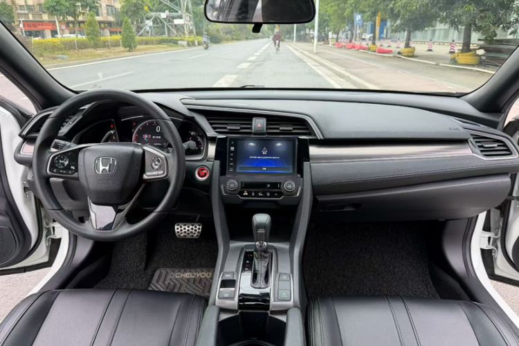 Used Honda Civic 2021 HATCHBACK 220TURBO CVT Trendy Cool Edition