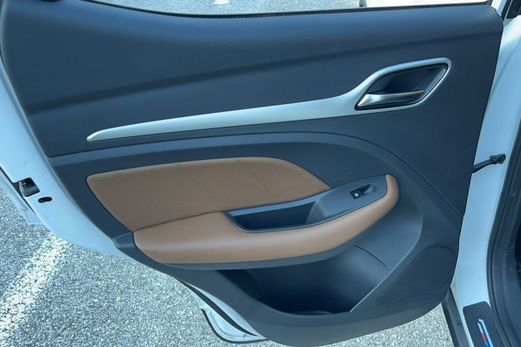 Used MG ZS 2017 1.5L Automatic Luxury Internet Edition
