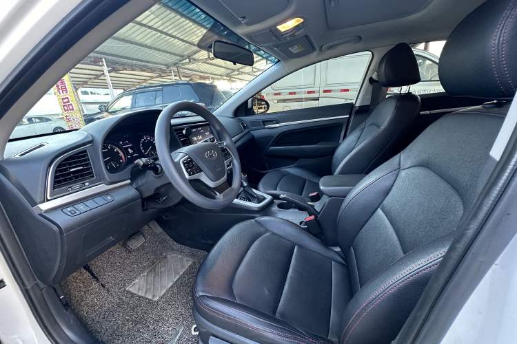 Used Hyundai Elantra 2016 1.6L Automatic ZhiXuan – Elite Version
