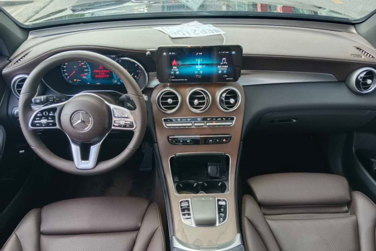 Used Mercedes-Benz GLC 2022 Refreshed GLC 300 L 4MATIC Dynamic Edition
