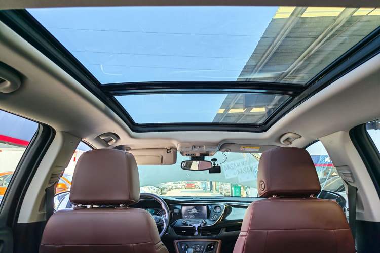 Used Buick Envision 2018 28T Four-Wheel Drive Luxury Model
