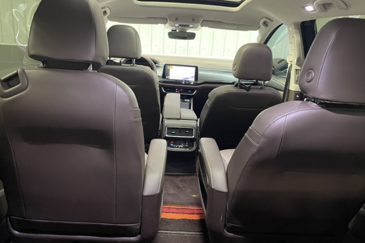 Used Volkswagen Viloran 2024 380TSI Luxury Edition
