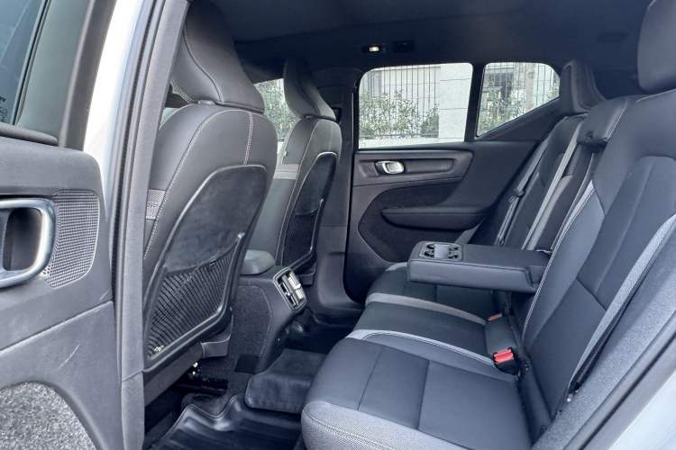 Used Volvo XC40 2023 B3 Zhiyuan Luxury Edition