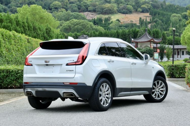Used Cadillac XT4 2018 28T Two-Wheel Drive Leading Version
