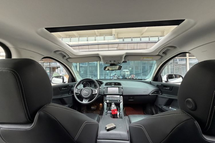 Used Jaguar XE 2018 2.0T 300 PS All-Wheel-Drive R-Sport Sport Edition