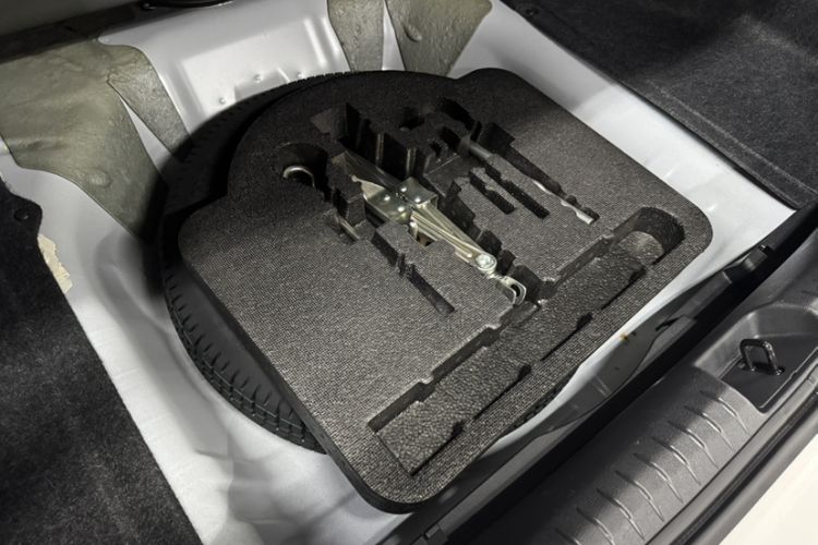 Used CIIMO CIIMO 2015 1.8L automatic comfort version