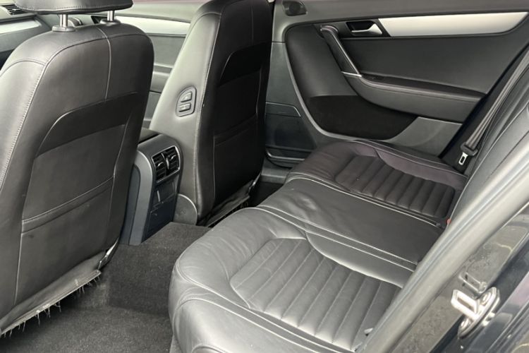 Used Volkswagen Magotan 2015 1.8TSI Advanced Model
