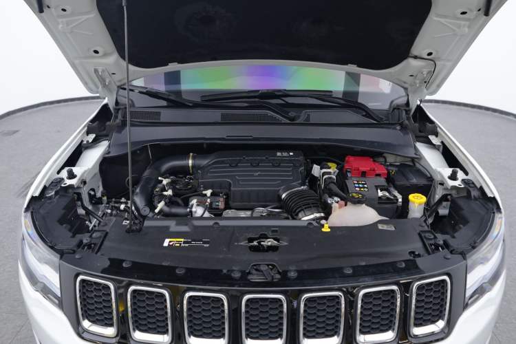 Used  Compass 2020 220T Automatic Elite Edition
