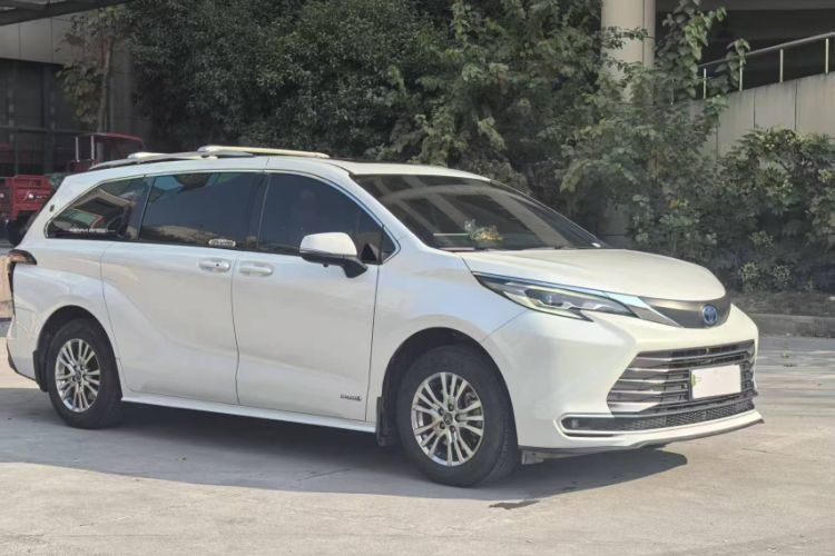 Used Toyota Sienna 2021 2.5L Hybrid Comfort Edition

