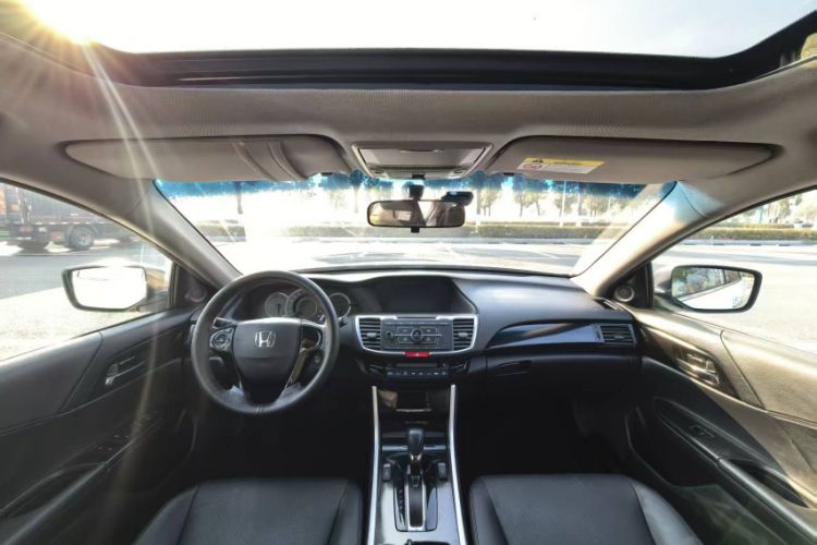 Used Honda Accord 2016 2.0L Elite Edition
