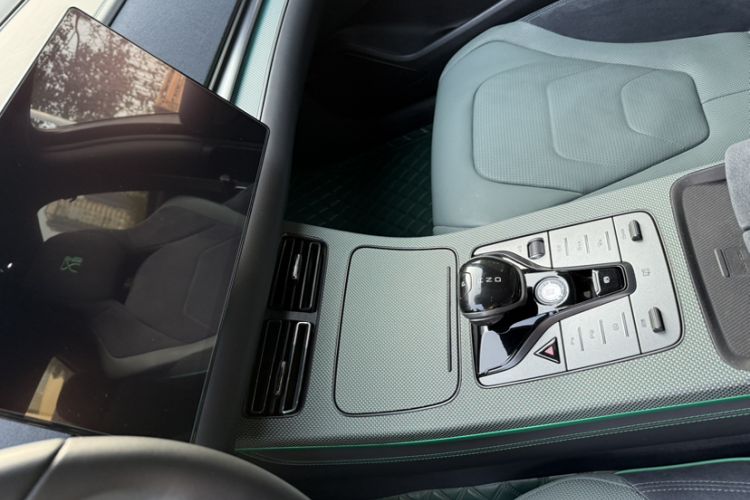 Used BYD Han 2022 EV 610 km All-Wheel-Drive Qianshan Cui Limited Edition
