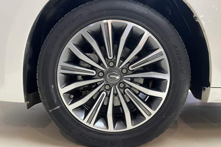 Used GAC Trumpchi M6 2021 270T DCT Luxury Edition (7-seater)
