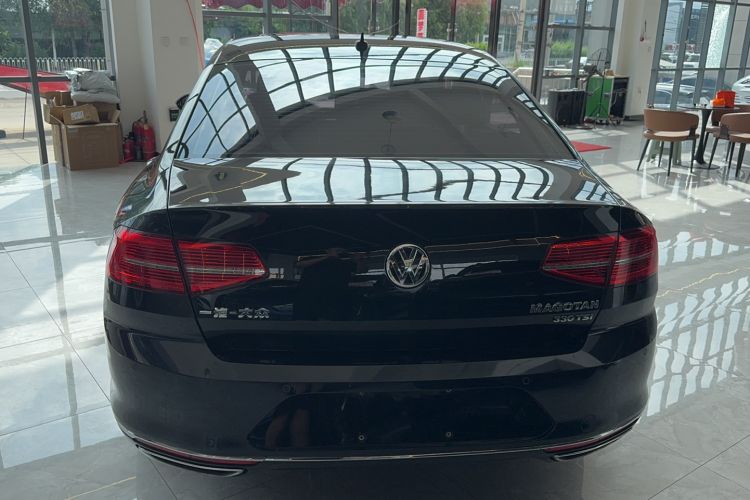 Used Volkswagen Magotan 2019 330TSI DSG Luxury Version China VI Standard
